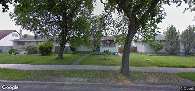 Larawan ng 512 Kimberly Avenue sa Winnipeg, Manitoba