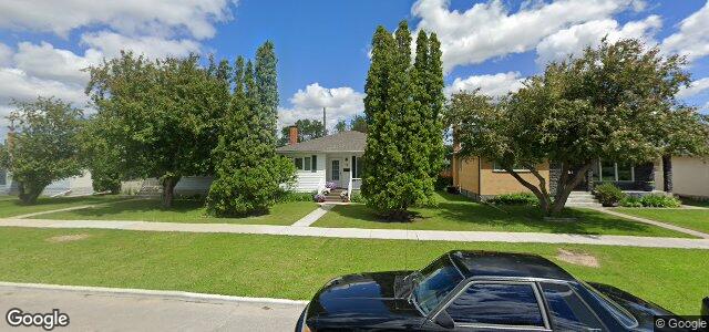 Larawan ng 1121 Bannerman Avenue sa Winnipeg, Manitoba