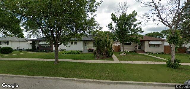 Larawan ng 1133 Huron Avenue sa Winnipeg, Manitoba