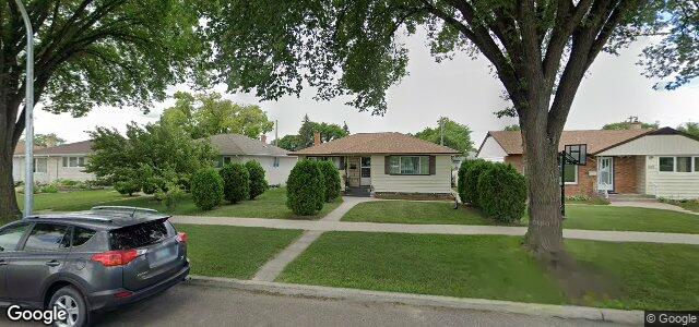 Larawan ng 1166 Machray Avenue sa Winnipeg, Manitoba