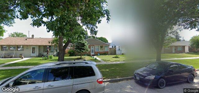 Larawan ng 1225 Chamberlain Avenue sa Winnipeg, Manitoba