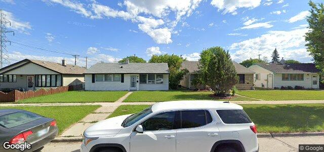 Larawan ng 1245 Chamberlain Avenue sa Winnipeg, Manitoba