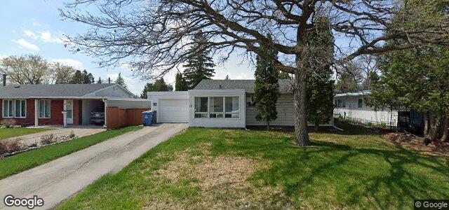 Larawan ng 10 Cherokee Bay sa Winnipeg, Manitoba