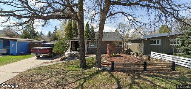 Larawan ng 6 Iroquois Bay sa Winnipeg, Manitoba