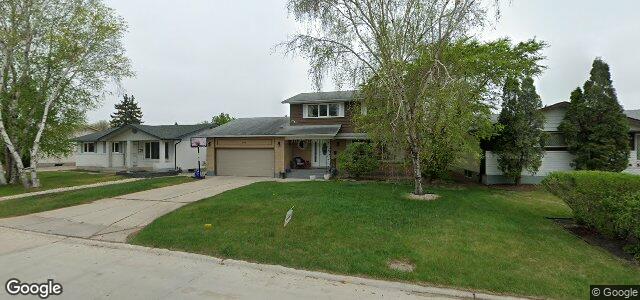 Larawan ng 102 Royal Salinger Road sa Winnipeg, Manitoba