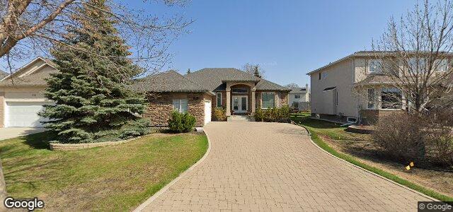 Larawan ng 111 Southbridge Drive sa Winnipeg, Manitoba