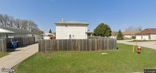 Larawan ng 132 Bluewater Crescent sa Winnipeg, Manitoba