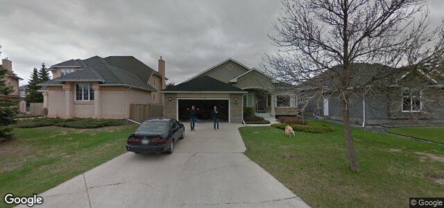 Larawan ng 211 Southbridge Drive sa Winnipeg, Manitoba