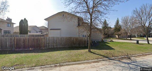 Larawan ng 227 Southbridge Drive sa Winnipeg, Manitoba