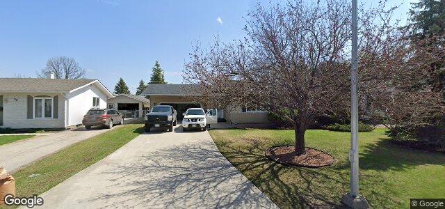 Larawan ng 43 Royal Salinger Road sa Winnipeg, Manitoba