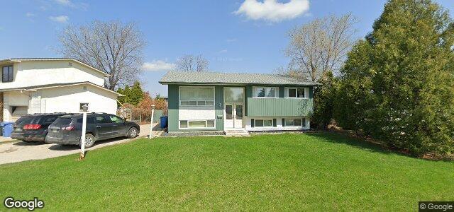 Larawan ng 45 Pine Bluff Road sa Winnipeg, Manitoba