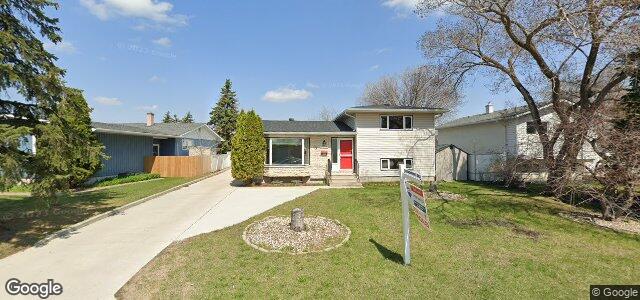 Larawan ng 73 Pine Bluff Road sa Winnipeg, Manitoba