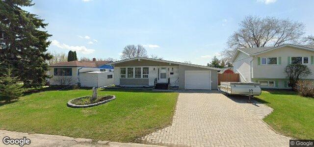 Larawan ng 74 Pine Bluff Road sa Winnipeg, Manitoba