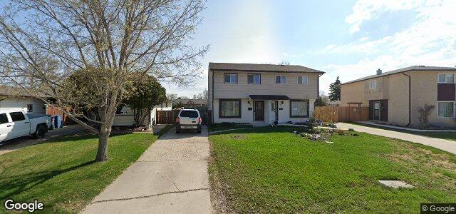 Larawan ng 8 Bluewater Crescent sa Winnipeg, Manitoba