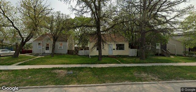 Larawan ng 10 St Vital Road sa Winnipeg, Manitoba