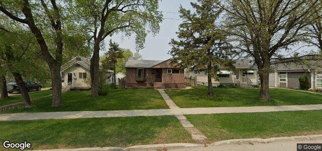 Larawan ng 17 St Vital Road sa Winnipeg, Manitoba