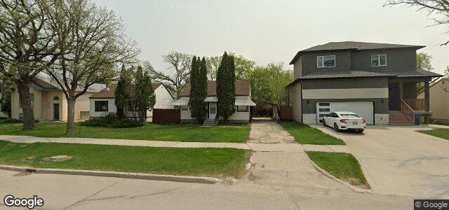 Larawan ng 30 St Vital Road sa Winnipeg, Manitoba