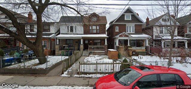 Larawan ng 32 Barrington Avenue sa Winnipeg, Manitoba