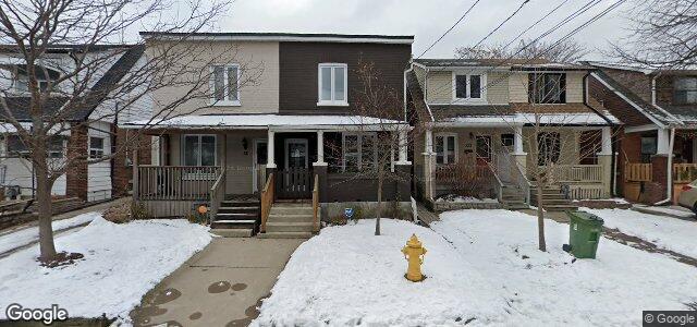 Larawan ng 33 Barrington Avenue sa Winnipeg, Manitoba