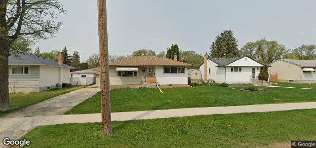 Larawan ng 33 St Vital Road sa Winnipeg, Manitoba