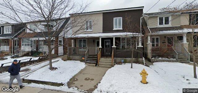 Larawan ng 35 Barrington Avenue sa Winnipeg, Manitoba