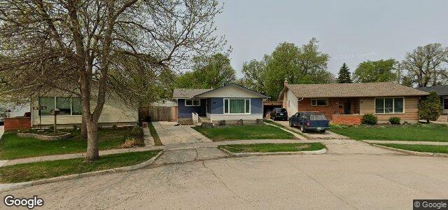 Larawan ng 41 Bronstone Boulevard sa Winnipeg, Manitoba