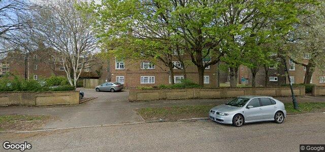 Larawan ng 42 Moore Avenue sa Winnipeg, Manitoba