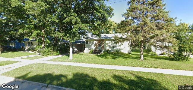 Photo of 51 St Vital Road in Winnipeg, Manitoba