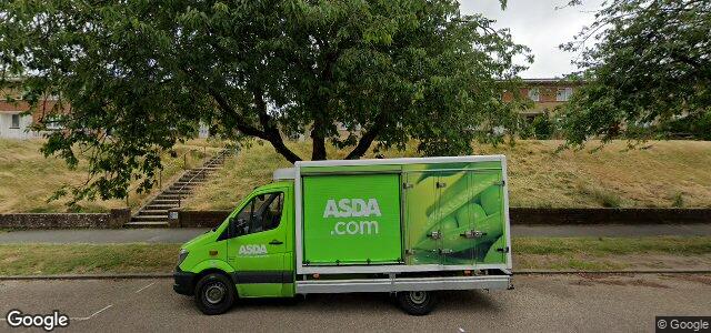 Larawan ng 55 Moore Avenue sa Winnipeg, Manitoba