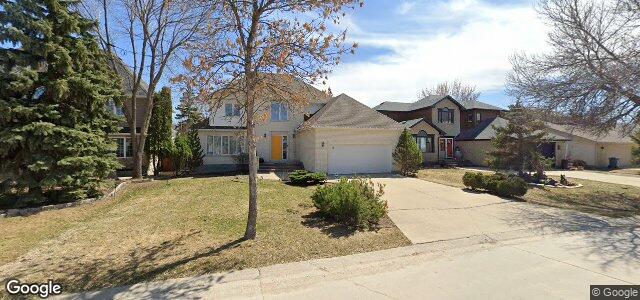 Larawan ng 18 Brambleforde Crescent sa Winnipeg, Manitoba