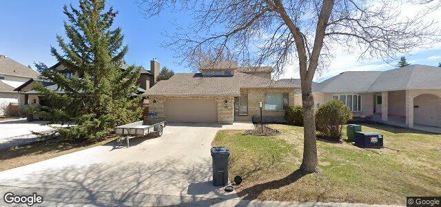 Larawan ng 26 Brambleforde Crescent sa Winnipeg, Manitoba