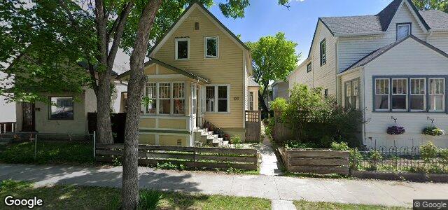 Larawan ng 100 Hallet Street sa Winnipeg, Manitoba
