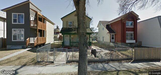 Larawan ng 102 Lorne Avenue sa Winnipeg, Manitoba