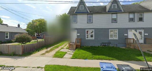 Larawan ng 102 Lusted Avenue sa Winnipeg, Manitoba