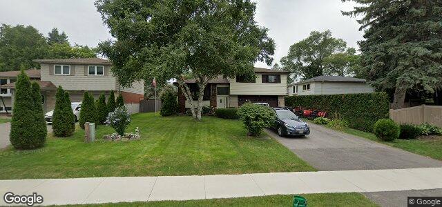 Larawan ng 104 Lorne Avenue sa Winnipeg, Manitoba