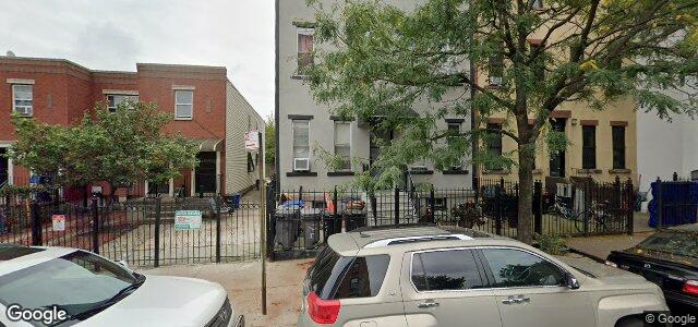 Larawan ng 124 Grove Street sa Winnipeg, Manitoba