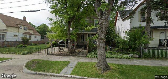 Larawan ng 136 Burrows Avenue sa Winnipeg, Manitoba