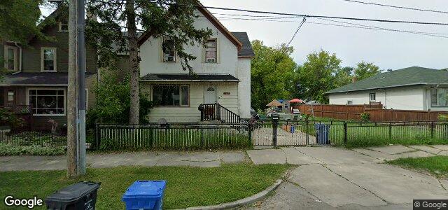 Larawan ng 140 Burrows Avenue sa Winnipeg, Manitoba
