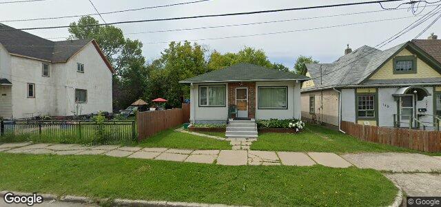 Larawan ng 146 Burrows Avenue sa Winnipeg, Manitoba