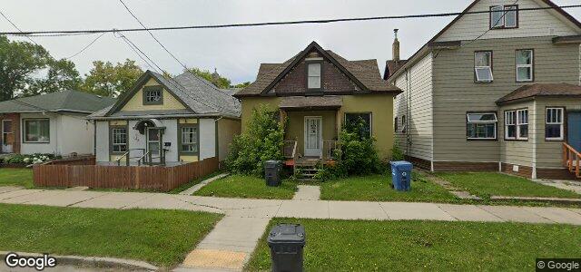 Larawan ng 150 Burrows Avenue sa Winnipeg, Manitoba