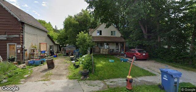 Larawan ng 163 Syndicate Street sa Winnipeg, Manitoba