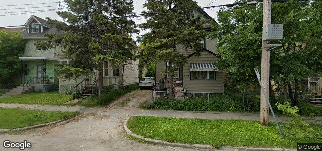 Larawan ng 168 Burrows Avenue sa Winnipeg, Manitoba