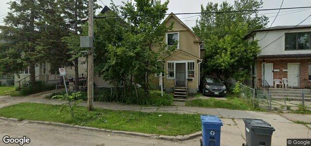 Larawan ng 170 Burrows Avenue sa Winnipeg, Manitoba
