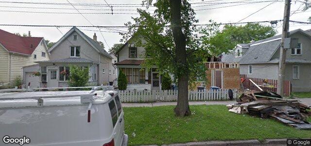 Larawan ng 185 Magnus Avenue sa Winnipeg, Manitoba