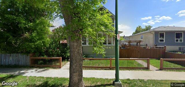 Larawan ng 68 Hallet Street sa Winnipeg, Manitoba