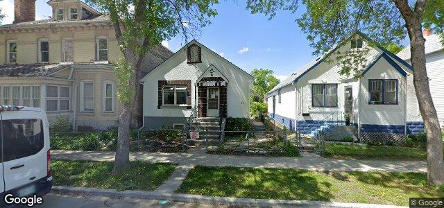 Larawan ng 75 Hallet Street sa Winnipeg, Manitoba