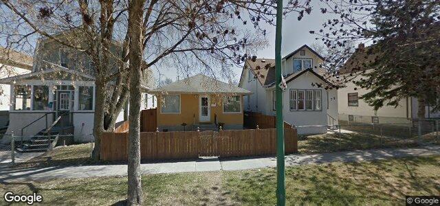 Larawan ng 76 Barber Street sa Winnipeg, Manitoba