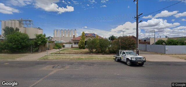 Larawan ng 77 Barber Street sa Winnipeg, Manitoba