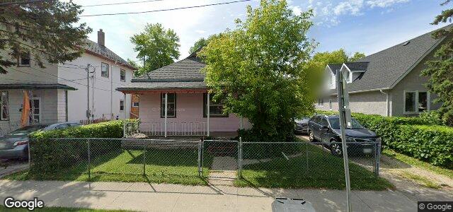 Larawan ng 82 Lusted Avenue sa Winnipeg, Manitoba