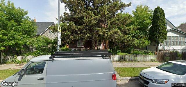 Larawan ng 83 Lusted Avenue sa Winnipeg, Manitoba